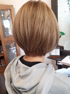 ダッチェス(DUCHESS) 【DUCHESS】丸みある小顔ショートボブ