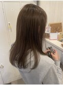 スモーキーベージュ