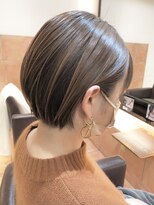 ネオリーブソラ 相模大野店(Neolive sola)&nbsp;耳かけミニボブｘ白髪ぼかしハイライト[sola:neolive相模大野店]