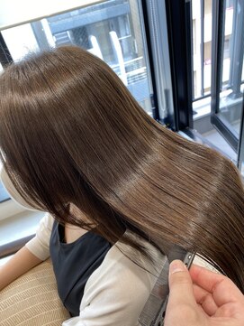 リル 7F 銀座(Rire) 【Rire-リル銀座-】髪質改善ミネコラトリーメント