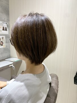 ラトゥーナ 西宮北口店(Ratuna) Ratuna【西宮北口】細く見えるくびれショート☆