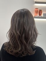 アールプラスヘアサロン(ar+ hair salon)&nbsp;上品ハイライト　アクセントグレージュ
