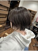 クセを活かしたショートボブ