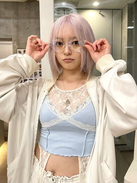 オーオ シカシカ(OOO YY) ホワイトヘアー/ホワイトカラー/ホワイトピンク/ハイトーン