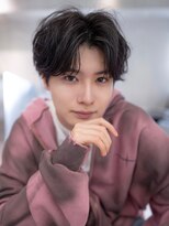 イルハバナ 渋谷(ill HAVANA) メンズセンターパートパーマ/刈り上げモテヘア/スパイラルパーマ