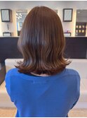 人気のミディアムレイヤースタイル
