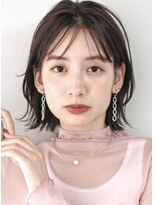 サーカス バイ ビュートリアム 青山(CIRCUS by BEAUTRIUM)&nbsp;ボブ　ミディアム　レイヤー　外はね　手入れ簡単　切りっぱなし