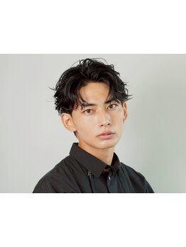 《王道の人気No1デザイン》ツイストスパイラルパーマで垢抜けるセンターパートに＊[原宿/メンズカット]