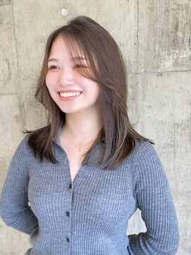 ハーフアンドハーフ(HALF and HALF) オリーブベージュ/レイヤーカット/前髪カット/ワンカラー