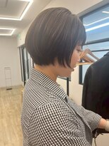 ヌビラ(Nubira)&nbsp;大人マッシュショート/ナチュラルカール/暗めカラー/西千葉