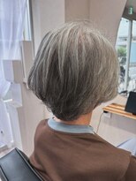 コク(COQU.)&nbsp;グレイヘア　ショート
