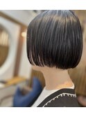 暗めカラー・ミニボブ