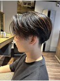 大人の色気センターパート刈り上げ