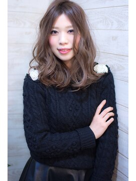 ヴィークス ヘア(vicus hair) [vicushair]ラベンダーベージュ×ウェーブ