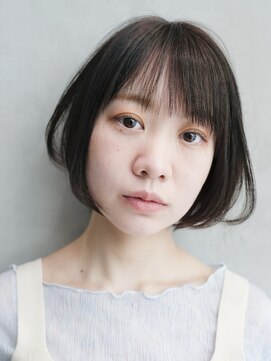 アルバム 銀座(ALBUM GINZA) ナチュラルショート_厚めバングローライトスリークボブ_47320