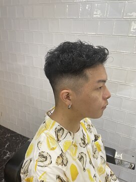 メリケンバーバーショップ フクオカ(MERICAN BARBERSHOP FUK) かきあげパーマバーバーフェード