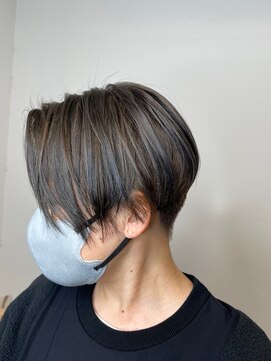 五角髪 刈り上げしっかりショート