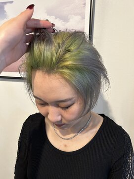 マリン(Marine) 20代30代ルーツカラーライムグリーンシルバーカラー