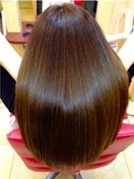 サン(SUN)の写真/丁寧なカウンセリングで髪の状態を見極めてご提案◎ダメージを最小限に抑えながら理想のストレートに♪