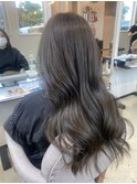 透明感オリーブベージュ