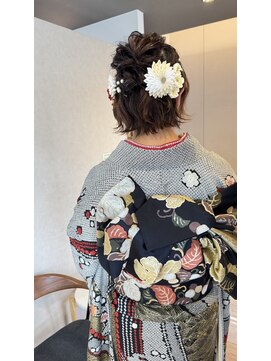 ダム(DaM) 成人式ヘア/卒業式ヘア/ハーフアップ/パール