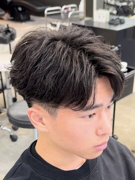 エデアンルクラ 下通(EDEAN Leclat) 熊本 フェザーパーマ ニュアンス 毛流れ MEN'S HAIR