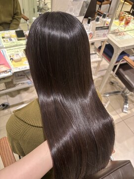 フォルテ 横浜店(FORTE) 透明感オリーブカラー