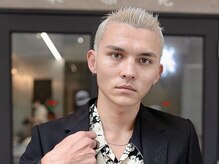 【個性出したい方オススメ】ハイトーン/ネープレス/束感【FM 明大前/メンズ】