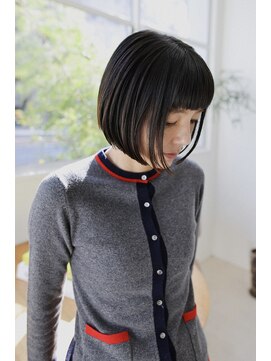 アノニューム(anonym) シンプルなボブに毛先だけハイライト