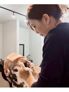 アイヴィ 北千住(AYVY)の写真/極上ヘッドスパで頭皮の汚れも疲れもスッキリ!頭皮を整え髪質改善する本格スパを体感◎【【北千住駅近】