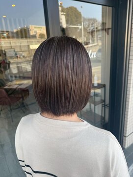 アン(Un) ボブスタイル