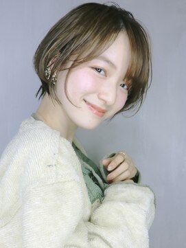 アルバム 渋谷パルコ(ALBUM) ニュアンスショートスタイル_耳かけウェーブパーマ_66644