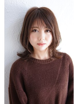 エマ(emma) 大人の韓国風レイヤーカット ヨシンモリ シースルーバング