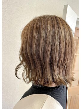 ルアナ 梅田店(Luana) 可愛いの王道！ミルクティー切りっぱなしボブ