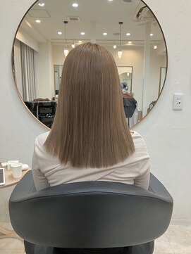 エリス ウメダ(Eliss umeda) ミルクティーベージュ