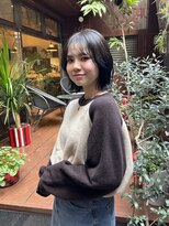 キュリオ(CURIO)&nbsp;透け感アッシュ×切りっぱなしボブ