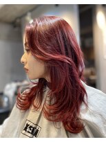 ジーナ(XENA) レッドカラー×レイヤーカット×渋谷