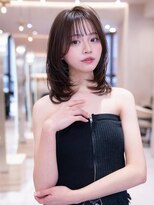 ケアリー 川西能勢口(Carelly)&nbsp;ミディアムレイヤー/大人可愛い/髪質改善/シースルーバング