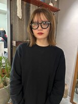 アルク(alku) ボブ 顔まわりレイヤー オリーブベージュ