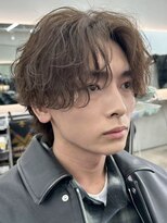 フィフス 大分(fifth)&nbsp;大分メンズパーマルーズパーマシャドウパーマセンターパート緩め
