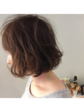 ヘアアンドスペース ベロン(hair&space velon) ナチュラルふんわりボブ