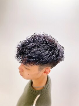 プレミアムバーバー 原宿店(PREMIUM BARBER produce by HIRO GINZA) 前下がり×刈り上げ×外国人風パーマ/渋谷/原宿/表参道/バーバー