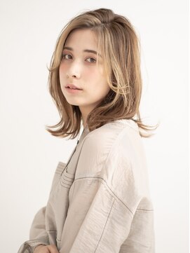 ルクスドレ 新宿(Luxe doree') くびれヘア/アースカラー/地毛風カラー/大人ヘルシー[新宿駅]