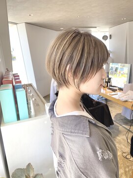 エクラバイナチュラル(eclat by Natural) ハイライトショート/マッシュショート/丸みショート/小顔