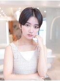 20代30代大人可愛い斜めバンググレージュカラー小顔ショートボブ