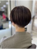 タイトなマッシュショート