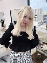 ワンズ ナゴヤ ヴィラ 名古屋栄(ONE's NAGOYA VILA) 10代/20代/栄/カール/セミディ/シアーカラー/姫カット/ブリーチ