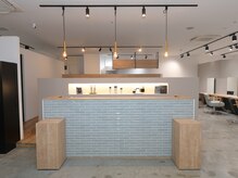 ギッシュ イオン小牧店(guiches)の雰囲気(イオン2Fにカフェリゾートテーマ新店OPEN・ネイルサロン併設)