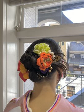 アーチ バイ ループ(arch by LOOP) 成人式ヘアセット0112