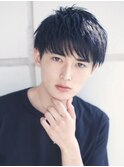 黒髪メンズショートマッシュ束感ヘア刈り上げツーブロック